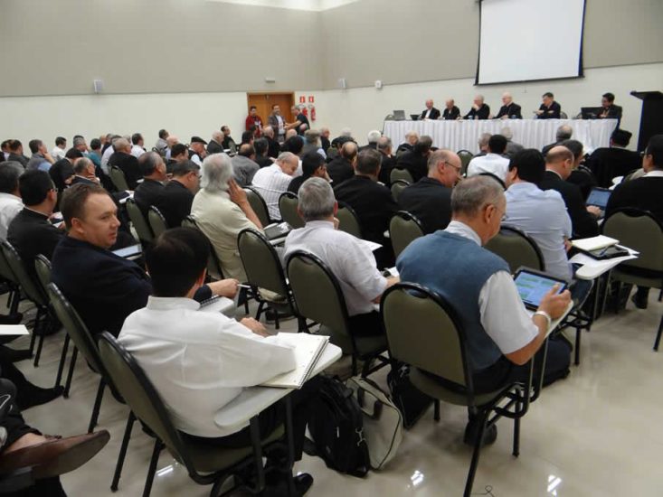 Bispos do Estado de São Paulo reúnem-se em Aparecida