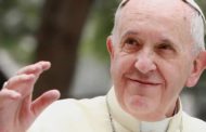 Papa Francisco Acolhe 2 Mil Moradores de Rua