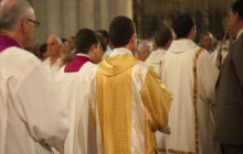 Papa Francisco: O sacerdote é um ministro não um showman